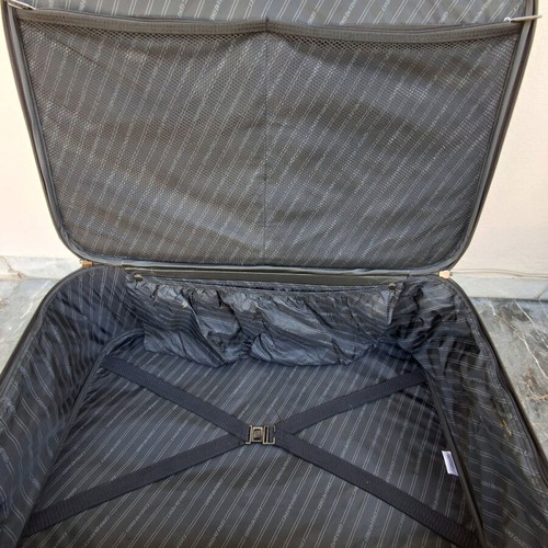 Brown Gino De Vinci suitcase like new