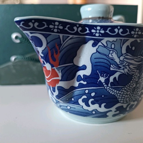 Japanese sake set new