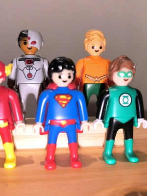 Dc Playmobil Kinder Egg Surprise figures like new, set of 5