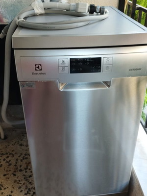 Electrolux freestanding dishwasher ESS43210SX, inox, 44.6x85 cm
