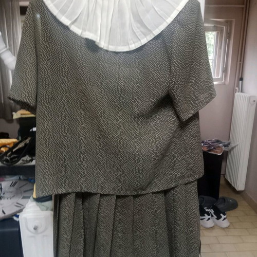 Tailor and dress used, pack of 3 colorful sets