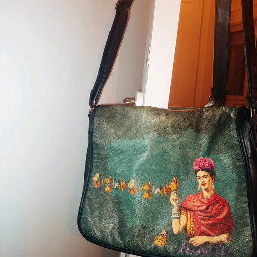 Frida Kahlo Large Postal Bag used, synthetic leather, 30x40 cm