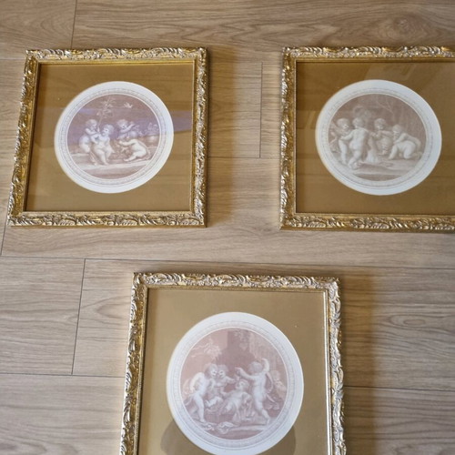 Set of 3 frames like new, antique gold wood