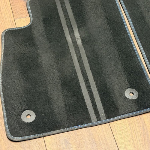 Ford Fiesta St Mk8/8.5 front mats like new, black with blue stitching