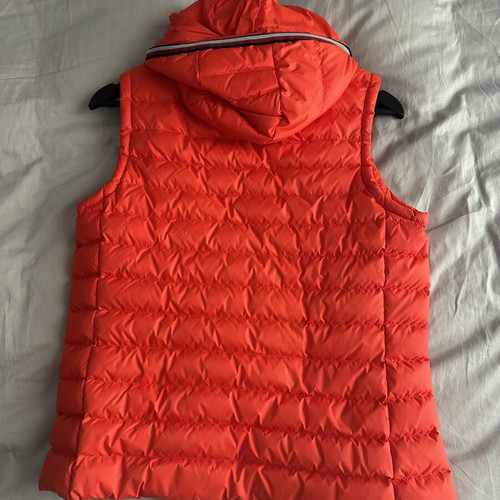 Tommy Hilfiger sleeveless jacket, red, size S