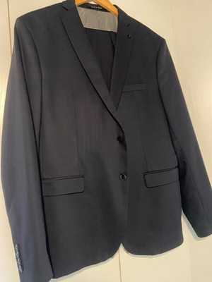 Charles Jourdan men's suit blue like new, size 56