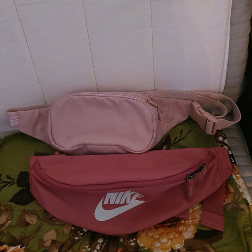 Belt bag set like new, small used once, big unworn