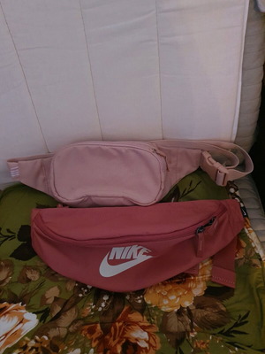 Belt bag set like new, small used once, big unworn