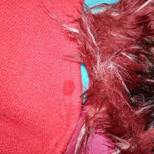 Red cardigan like new with removable faux fur, size S