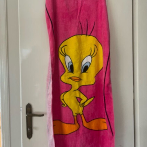 Children's beach towel like new
