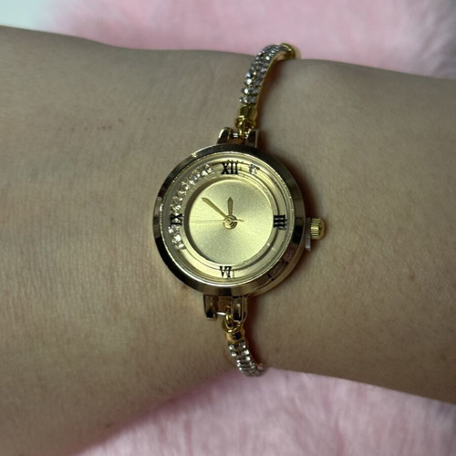 Gold elegant women's wristwatch