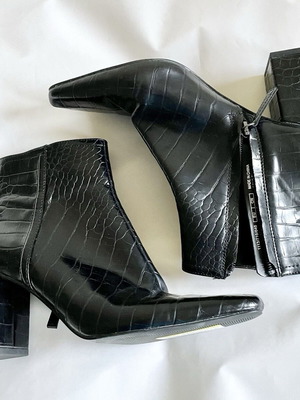 Zara ankle boots like new, black, size 37