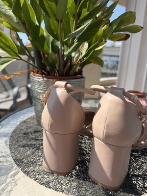 Heels size 40