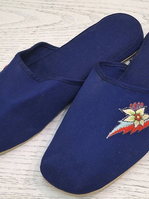 Slippers new size 37 blue with embroidery Chinese