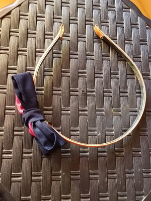 Hairband with bow