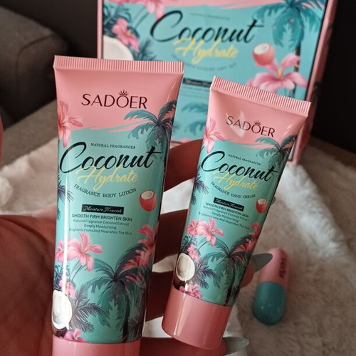 Body hydration set with coconut scent new