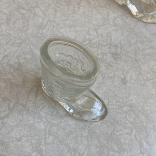 Jim Beam shot glasses set of 3 like new