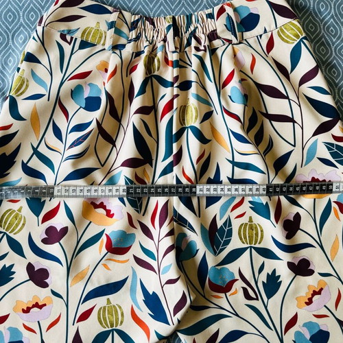 Chaton pants like new, size Large