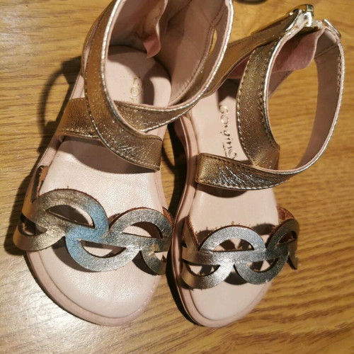 Leather sandal gold size 20