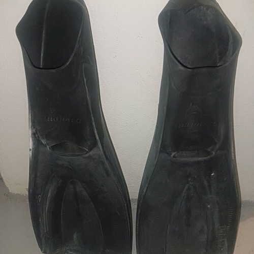 Fins black, like new, size 38-40
