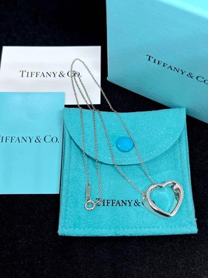 Tiffany&Co. Tiffany Geometric Heart 925 Necklace Pendant Accessory Silver