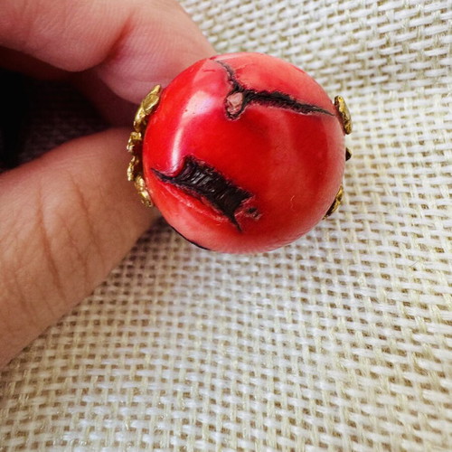 Silver 925 ring with authentic coral, vintage handmade no 55