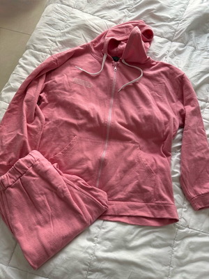 Bubblegun pink tracksuit set, size S/M, like new