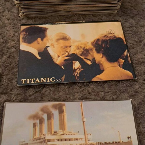 Titanic 1997 collectible card set used, 170 cards