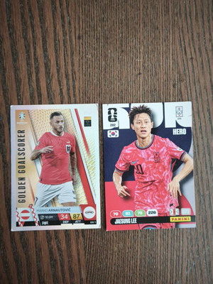Football cards like new, pack of 2