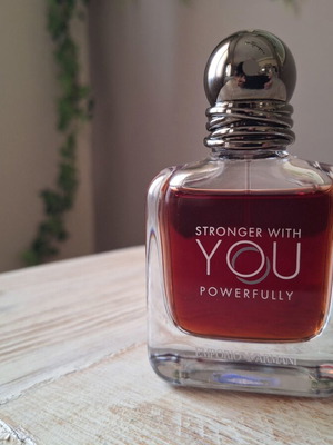 Emporio Armani Stronger With You Powerfully Eau de Parfum 50ml σαν καινούργιο