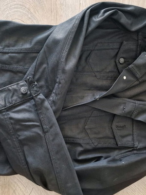 Levi's black denim jacket size L like new