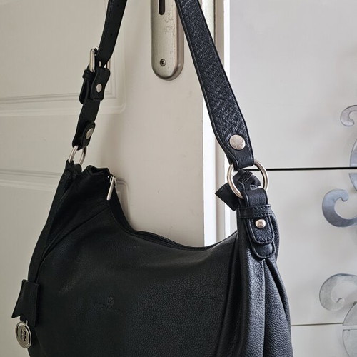 Hexagona shoulder bag like new, black