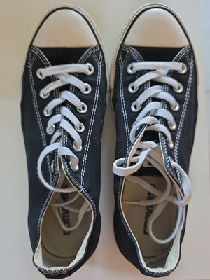 Converse All Star Low black sneakers size 7½ like new