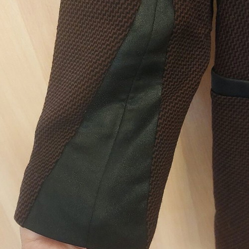 Mia jacket used brown with black leather details