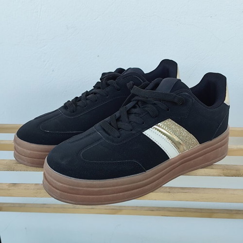 Jomix Shoes sneakers size 39, black and gold