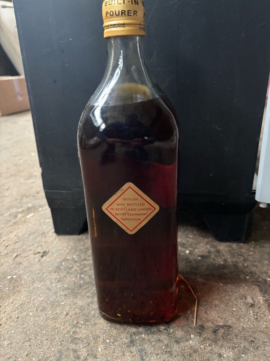 Johnnie Walker collectible 2 1/4 liters… - € 290,00 - Vendora.cy