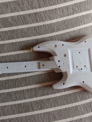 Toy guitar