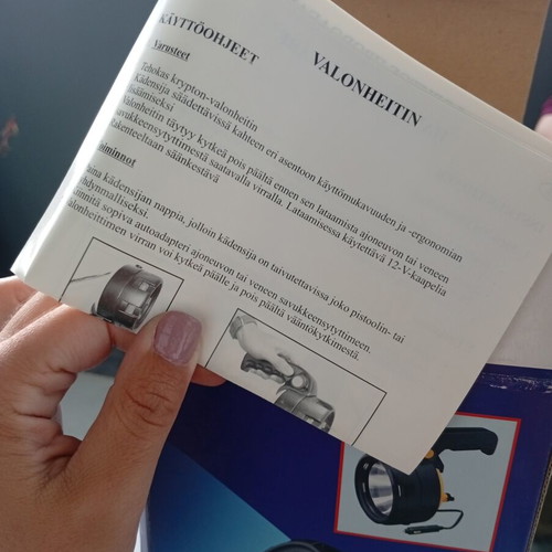 Portable Handheld 12V Car and Boat Spotlight new with krypton bulb