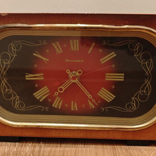 Yantar table clock used, vintage from USSR 1970