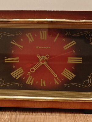 Yantar table clock used, vintage from USSR 1970