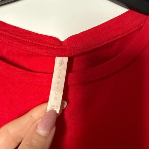 T-shirt red Stradivarius like new size M