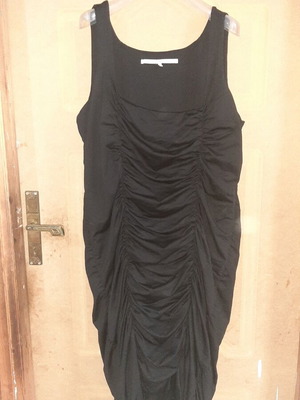Mat dress black like new, sizes L and XL