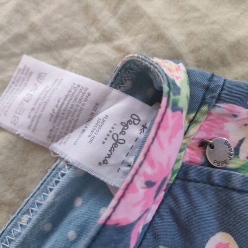 Pepe Jeans shorts used, size S, blue floral