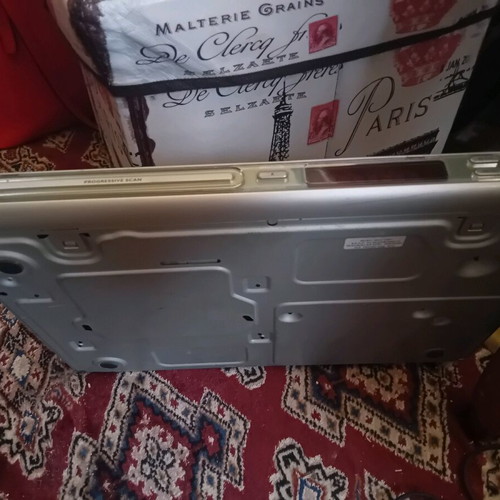 DVD player used with remote control