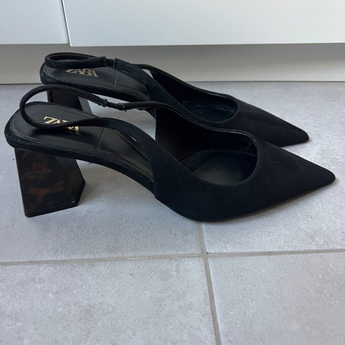 Zara black pumps like new, low block heel size 37