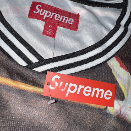 Supreme soccer jersey brand new, size XL, colorful