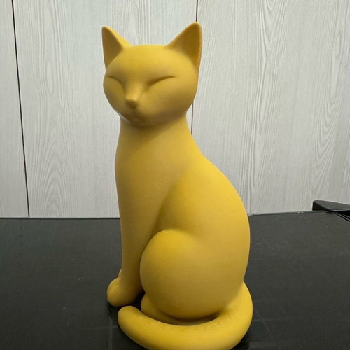 Decorative cat like new, minimal modern design
