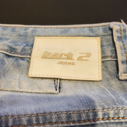 Back2jeans Modern Jean Bermuda Shorts like new, size 31
