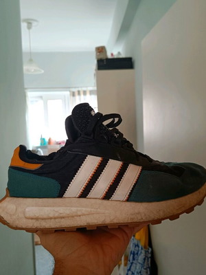 Adidas Retropy E5 No 42 athletic shoes used, memory foam insole multicolor