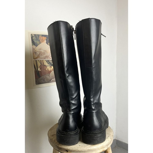 Pull&Bear black high boots with laces and zipper new